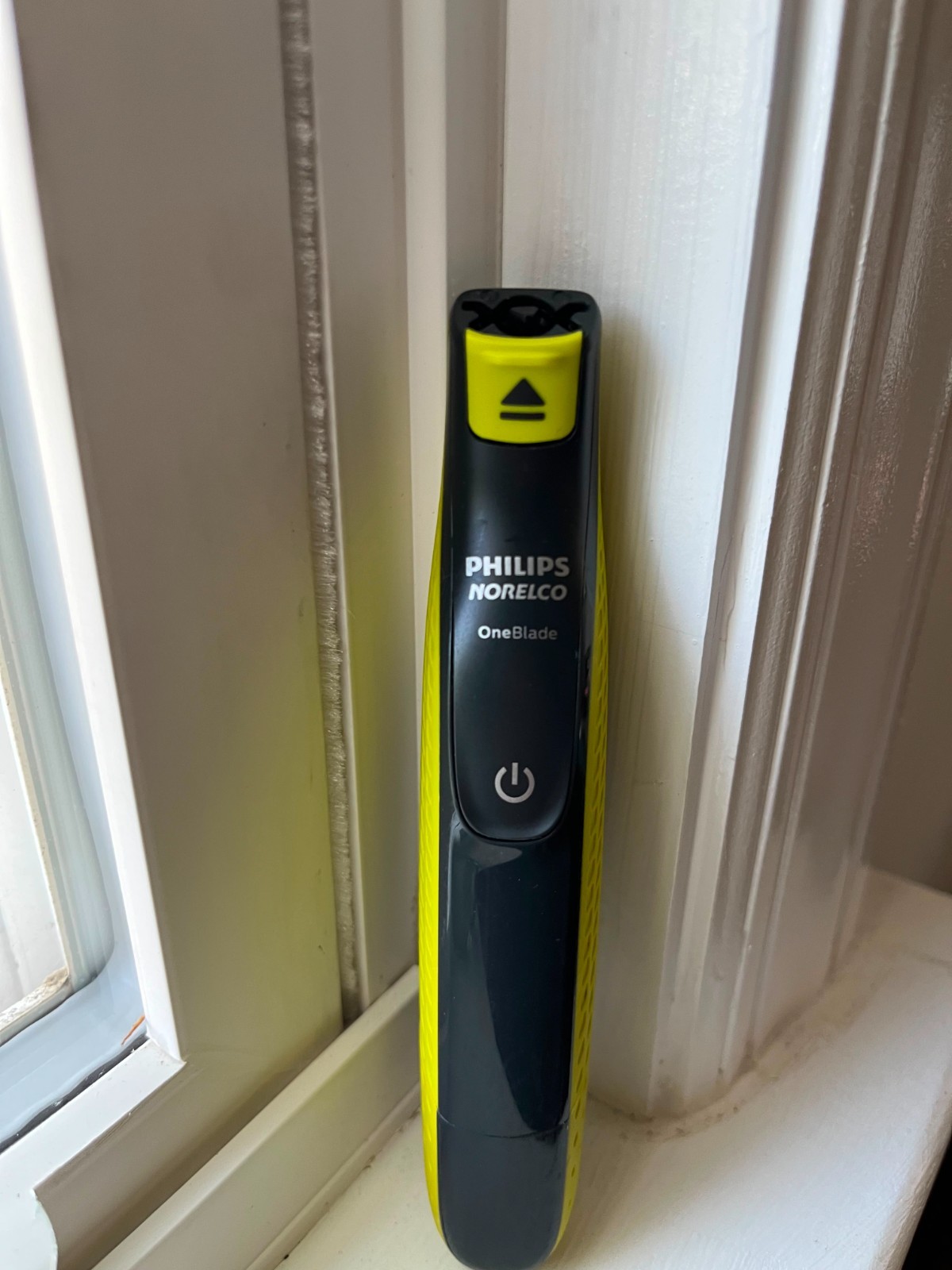 Philips Norelco OneBlade Face and Body Shaver: Used in Great Condition + Charger