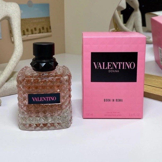 1:1 Valentino Donna Born in Roma Eau de Parfum Spray, Regular Size 3.4 fl oz