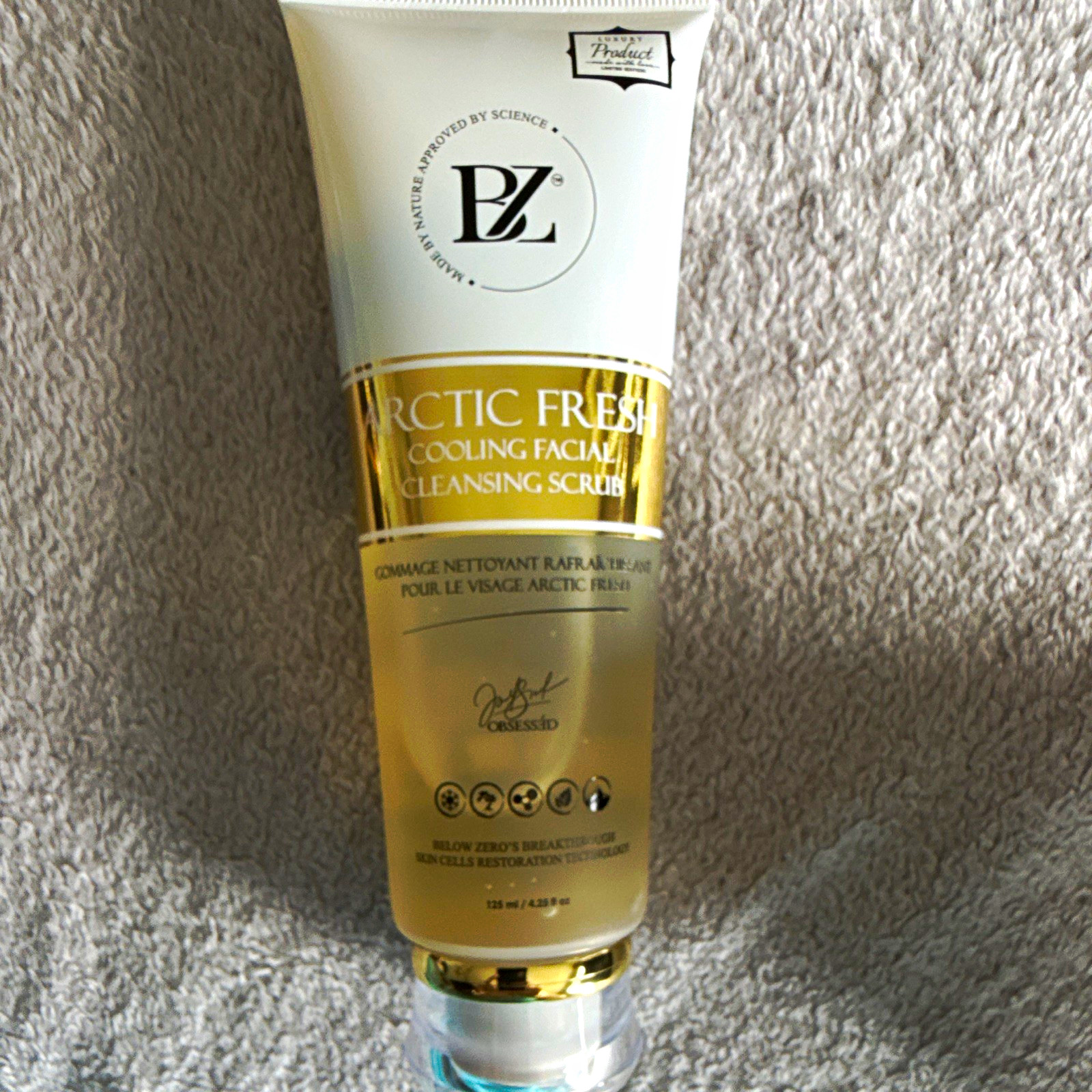 Below Zero Arctic Fresh Cooling Facial Scrub Cleanser, Paraben-Free 4.23 fl oz