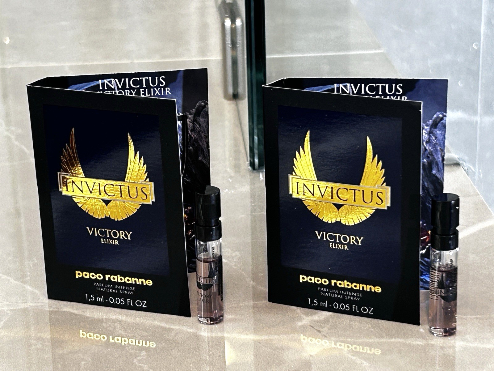 Paco Rabanne Invictus Victory Elixir perfum Intense Sample 0.05 Fl.Oz /1.5ml X 2