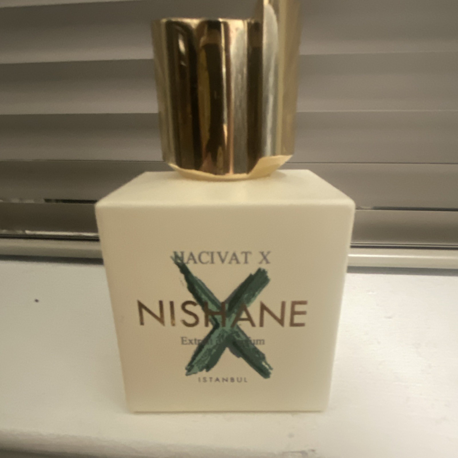 Nishane Hacivat X Eau de Parfum Spray 3.38 fl oz Regular Size