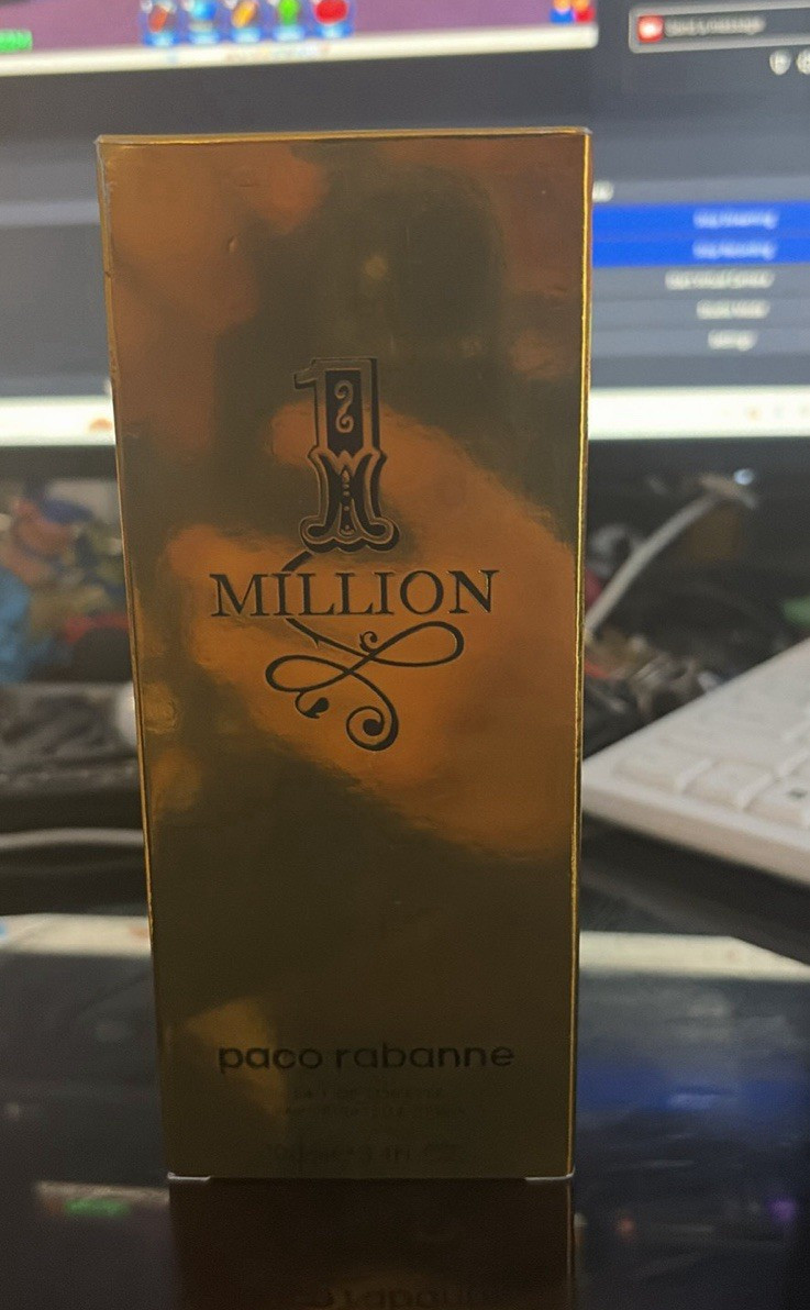 Paco Rabanne 1 Million Eau de Toilette Spray, Regular Size 3.4 fl oz