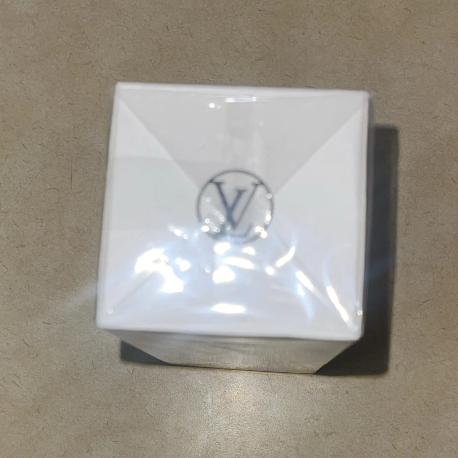 Louis Vuitton Ombre Nomade 3.4 oz Unisex Eau de Parfum