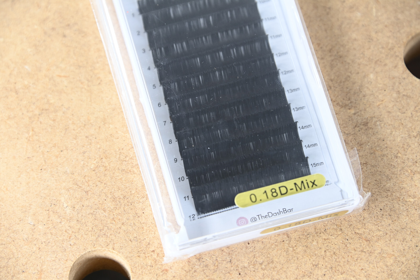 DASHBAR – Eyelashes – 0.18D-Mix – 9mm 10mm 11mm 12 13 14 15 16mm – Set – Sealed