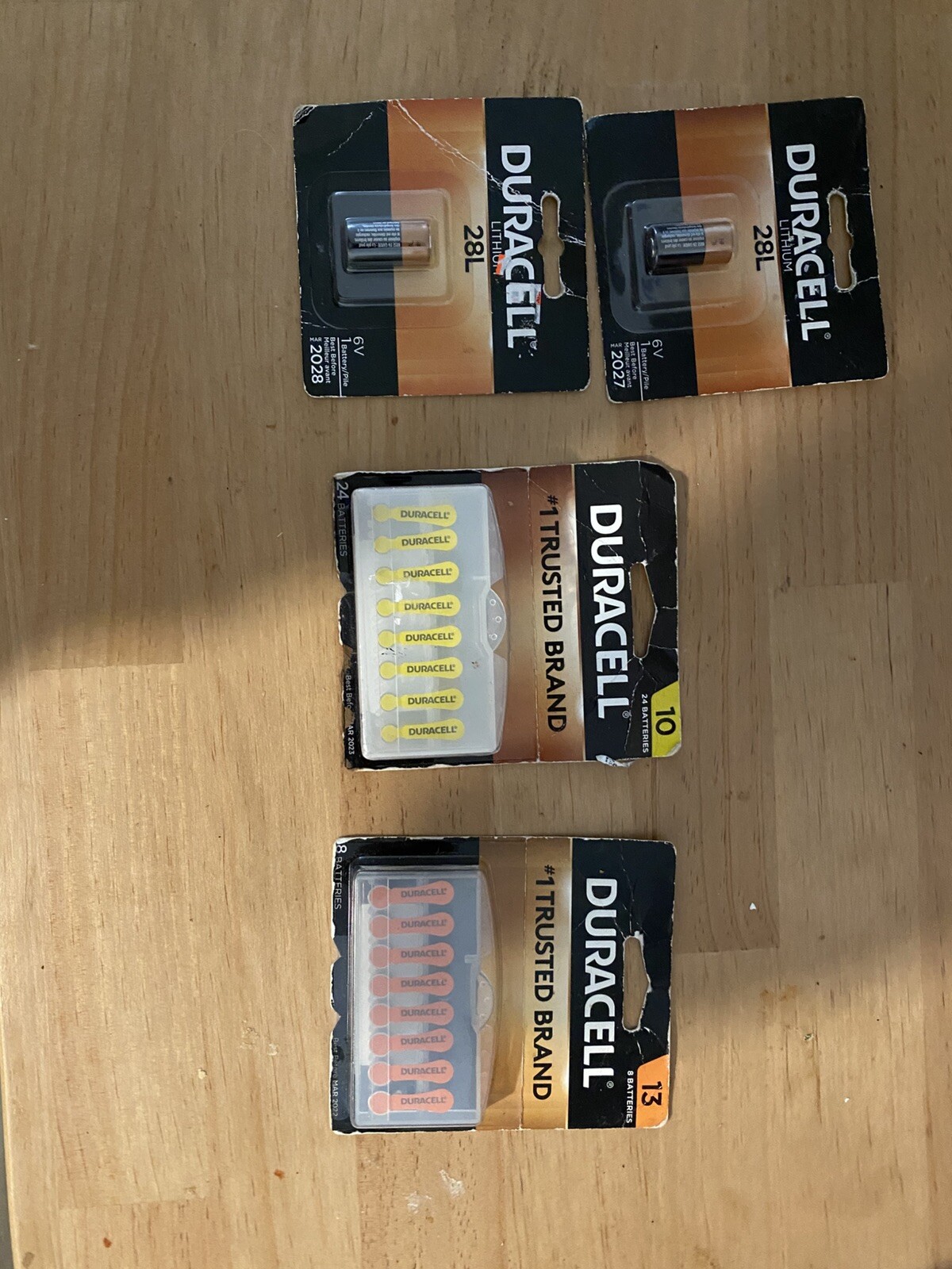New Duracell Size 10 ,13 And 2 Pcs Of 28L, New In Pack Expiration Mar2027 Lot 4