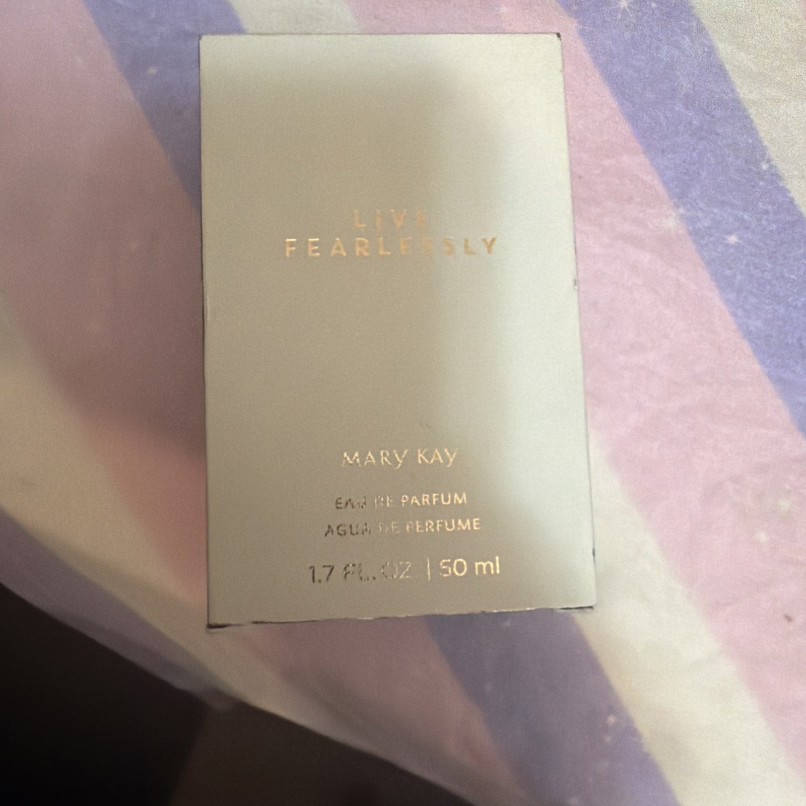 MARY KAY LIVE FEARLESSLY~EAU DE PARUM/PERFUME~1.7 FL. OZ~FULL SIZE!