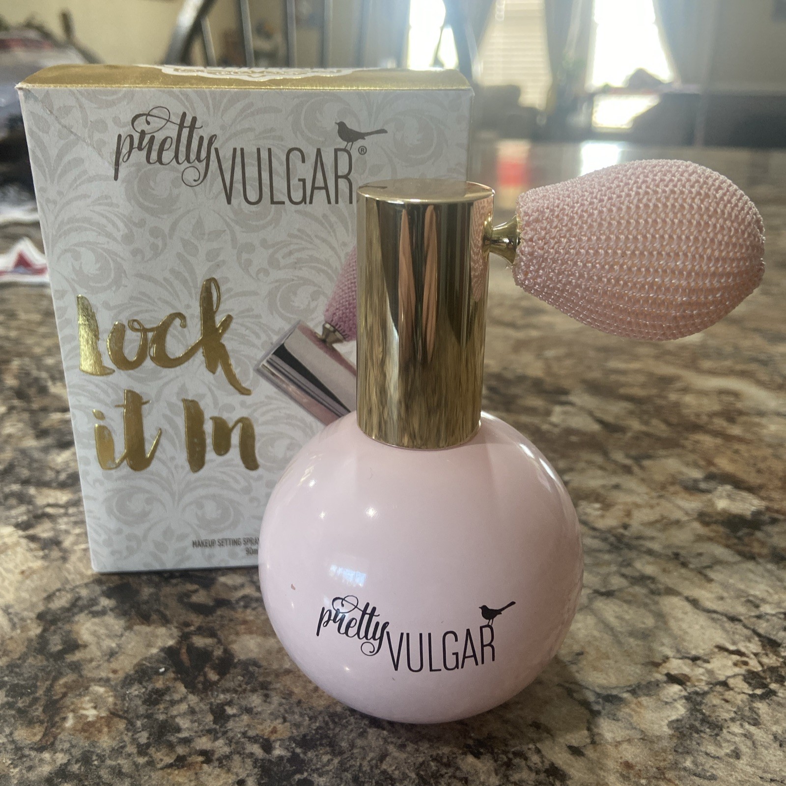 PRETTY VULGAR LOCK IT IN MAKEUP SETTING SPRAY FULL SIZE 3 FL OZ