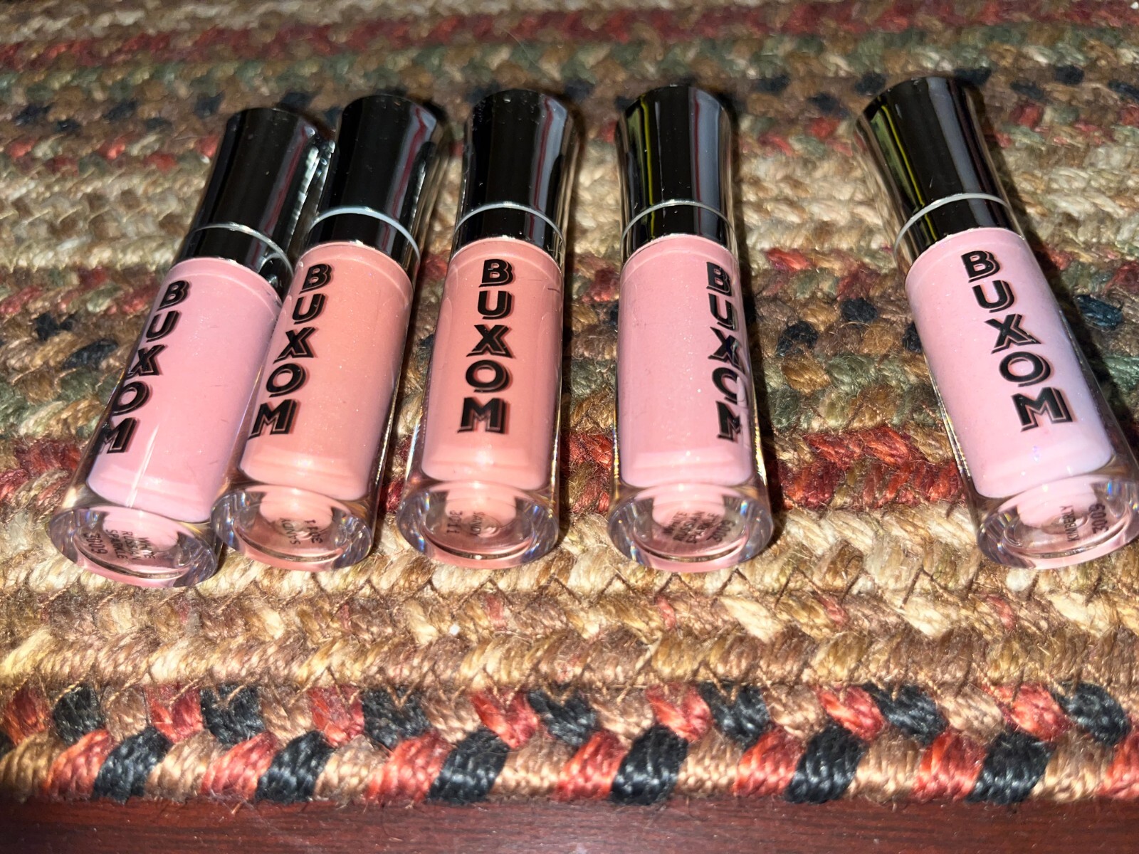 BUXOM-PLUMPING LIP POLISH-0.07 FL. OZ.-ONE LIP POLISH OF BUYER’S CHOICE-NWOB