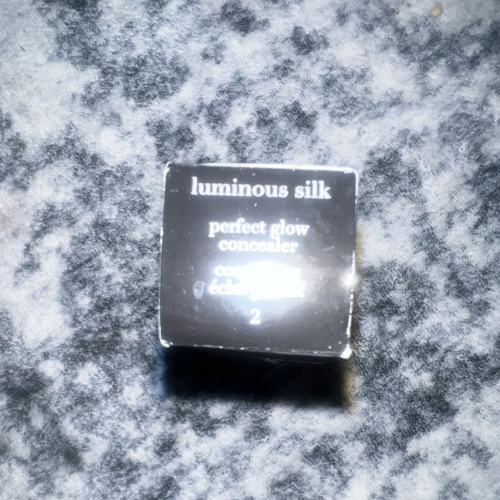 Giorgio Armani Luminous Silk Perfect Glow Concealer Shade 2 0.40 fl oz