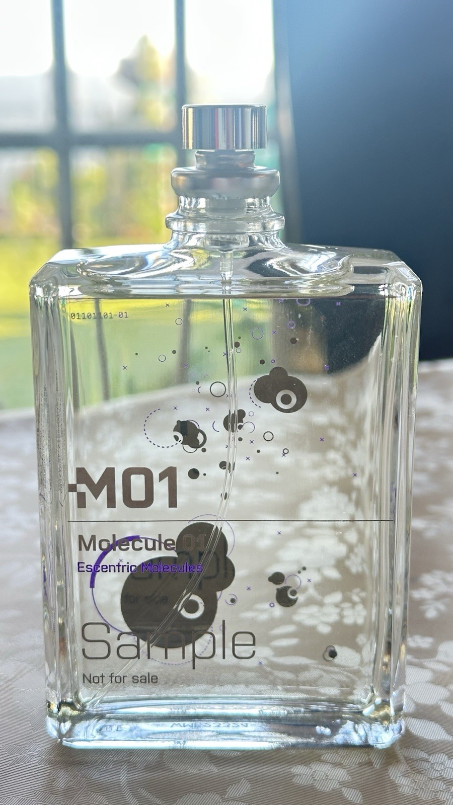 Escentric Molecules Molecule 01 Eau de Toilette Spray Sample 100ml Not for Sale